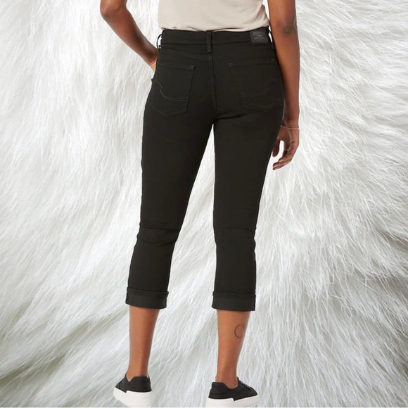 Levi Strauss Black Opal Signaturr Slim-Fit Capris - Picture 3 of 5